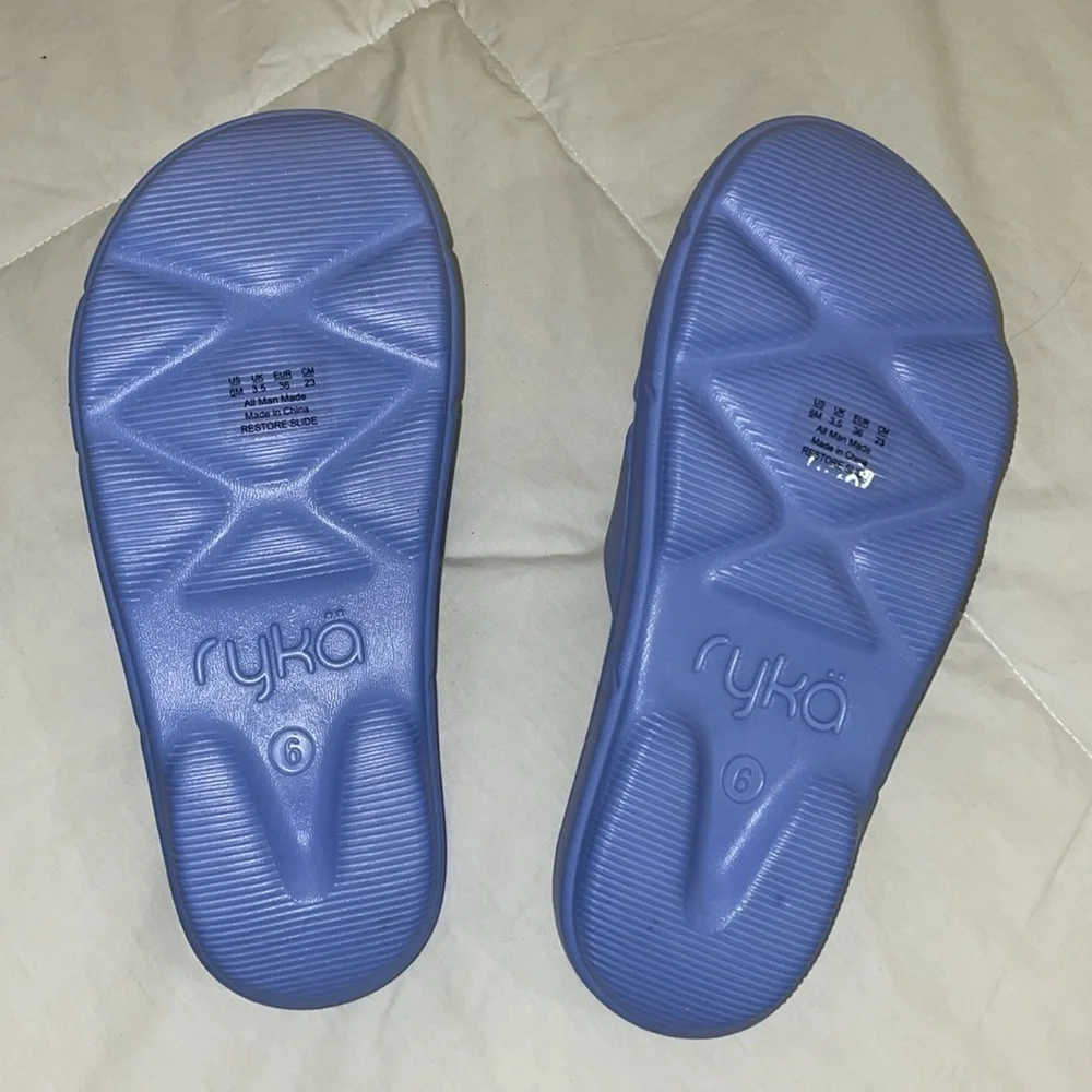 Ryka slides
